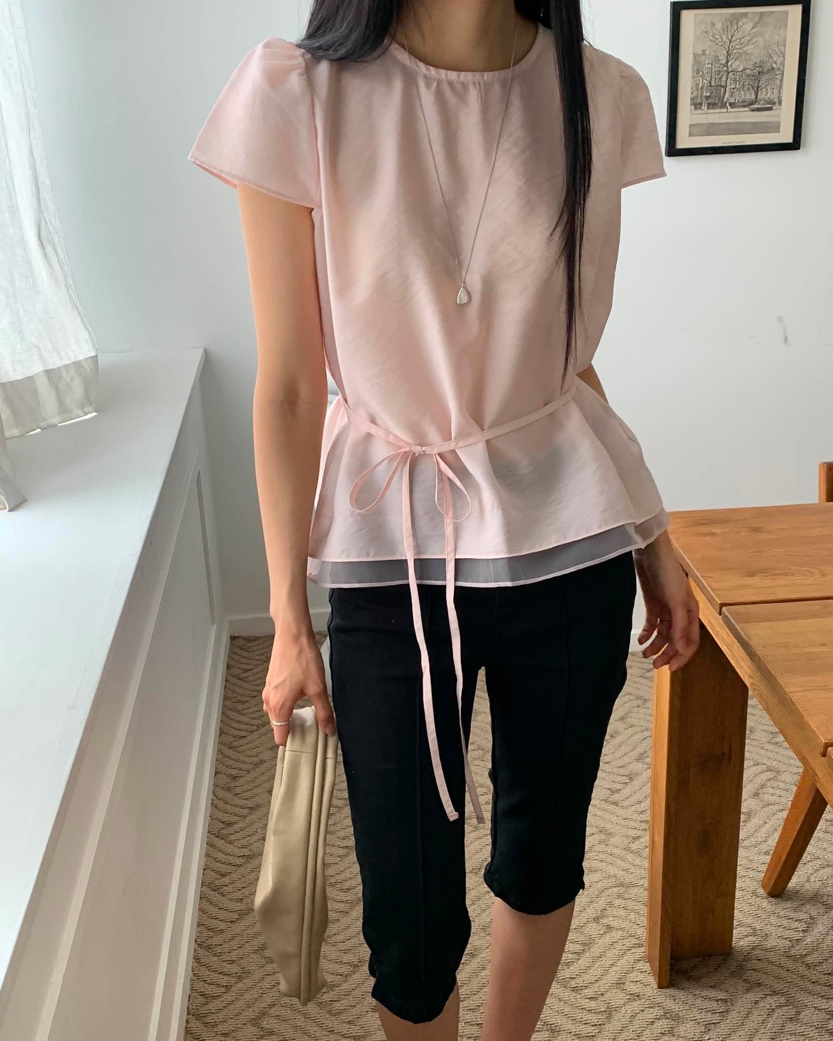 高級感小澎袖光澤上衣 (粉)